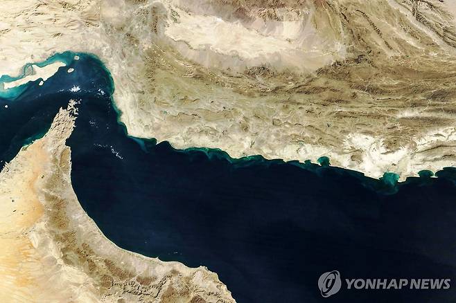 호르무즈 해협 위성사진 [NASA/AFP 연합뉴스 자료사진 재판매 및 DB 금지]