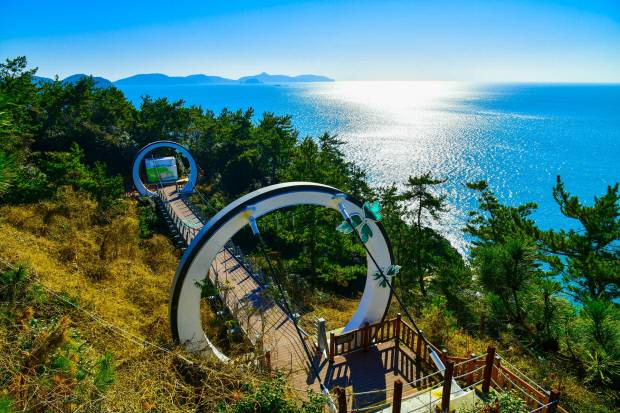 여수 금오도 출렁다리.   <여수세계섬박람회조직위 제공>