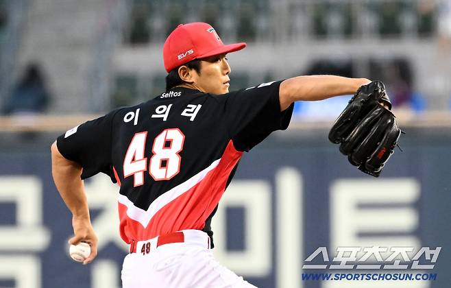 17일 잠실구장에서 열린 두산과 KIA의 경기. KIA 이의리가 역투하고 있다. 잠실=박재만 기자 pjm@sportschosun.com/2026.04.17/