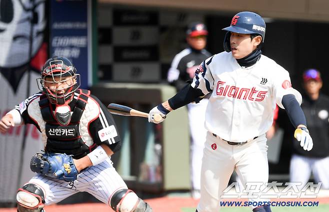 14일 부산 사직야구장에서 열린 KBO리그 롯데 자이언츠와 LG 트윈스의 시범경기. 롯데 황성빈이 타격을 하고 있다. 부산=박재만 기자 pjm@sportschosun.com/2026.03.14/