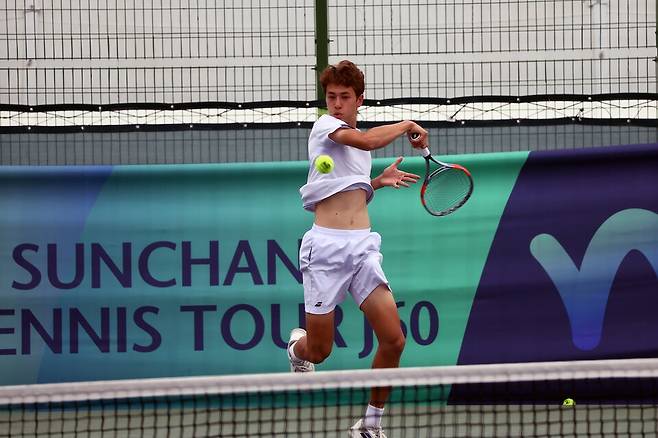 양다니엘의 주특기인 포핸드 스트로크. 박성진 기자