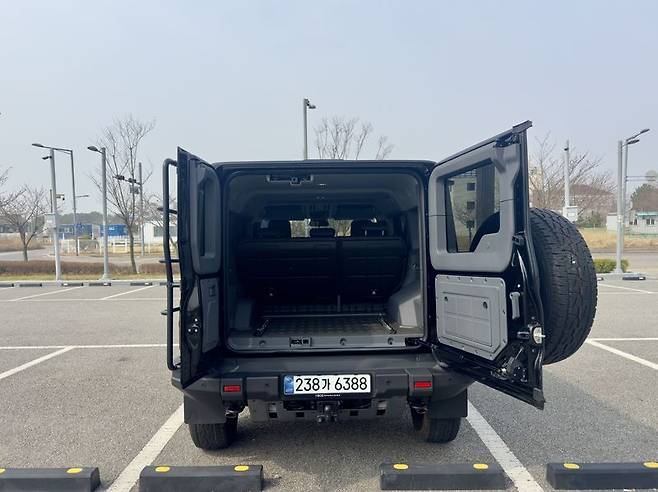 이네오스 그레나디어. 사진=김동찬 기자.