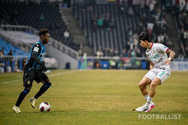 제르소(왼쪽, 인천 유나이티드), 박규현(오른쪽, 대전 하나). 서형권 기자