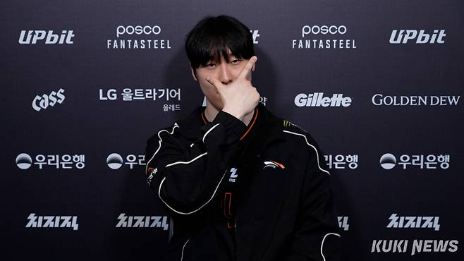 ‘제카’ 김건우가 18일 오후 5시 서울 종로구 롤파크 LCK 아레나에서 열린 ‘2026 LCK’ 정규시즌 1라운드 경기에서 젠지에 승리한 이후 쿠키뉴스와 만나 인터뷰를 진행했다. 이영재 기자