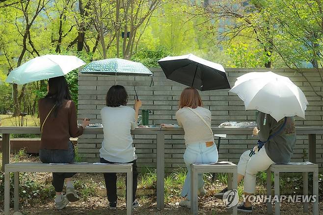 초여름 날씨 [연합뉴스 자료사진]