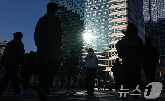 서울 종로구 광화문네거리. 2026.2.19 ⓒ 뉴스1 김도우 기자