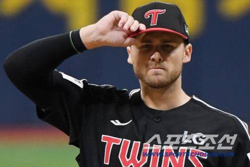 5일 서울 고척스카이돔에서 열린 LG-키움전. LG 선발투수 톨허스트가 투구를 준비하고 있다. 정재근 기자 cjg@sportschosun.com/2026.4.5/