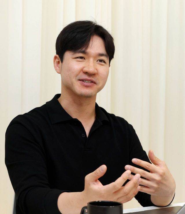 조현구 CT 대표가 서울 강남구 선릉로 사무실에서 아시아경제와 인터뷰 하고 있다. 조용준 기자