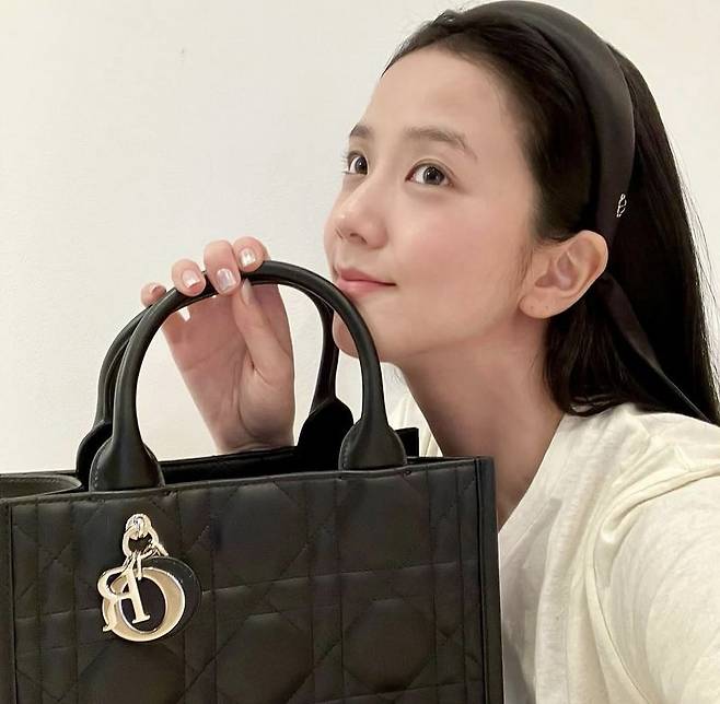 디올 글로벌 엠버서더로 활동 중인 그룹 블랙핑크 멤버 지수/사진=지수 인스타그램 캡처