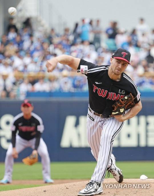 역투하는 톨허스트 / 사진=연합뉴스