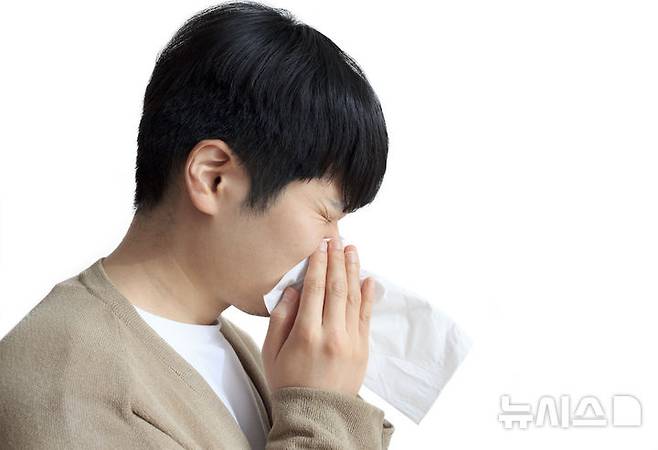 [서울=뉴시스] 일교차가 크고 감기가 유행하는 봄철, 여기저기에서 환절기에 면역력을 높여야 한다는 이야기가 나온다. 환절기 면역력을 지키기 위해서는 올바른 생활 습관이 중요하다. (사진= 유토이미지 제공) 2026.04.19. photo@newsis.com