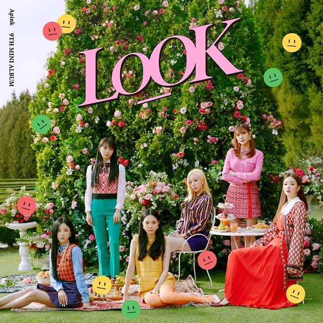 '덤더럼'은 2020년 4월 나온 미니 9집 '룩'에 수록됐다. 위드어스엔터테인먼트 제공