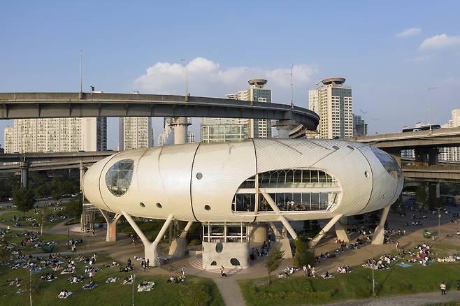 뚝섬 자벌레 외관. 서울시 제공