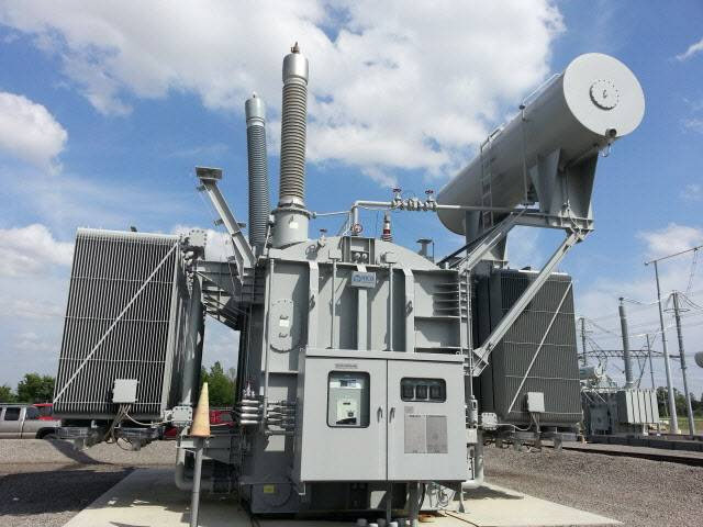 미국 송전망에 설치된 효성중공업 765kV 초고압변압기. 사진 제공=효성중공업