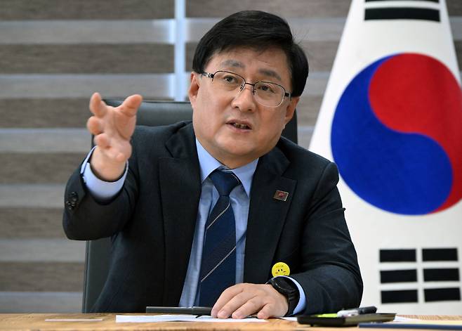 김성환 기후에너지환경부 장관이 16일 서울 동작구 한강홍수통제소에서 서울경제신문과 인터뷰를 하고 있다. 사진=성형주 기자
