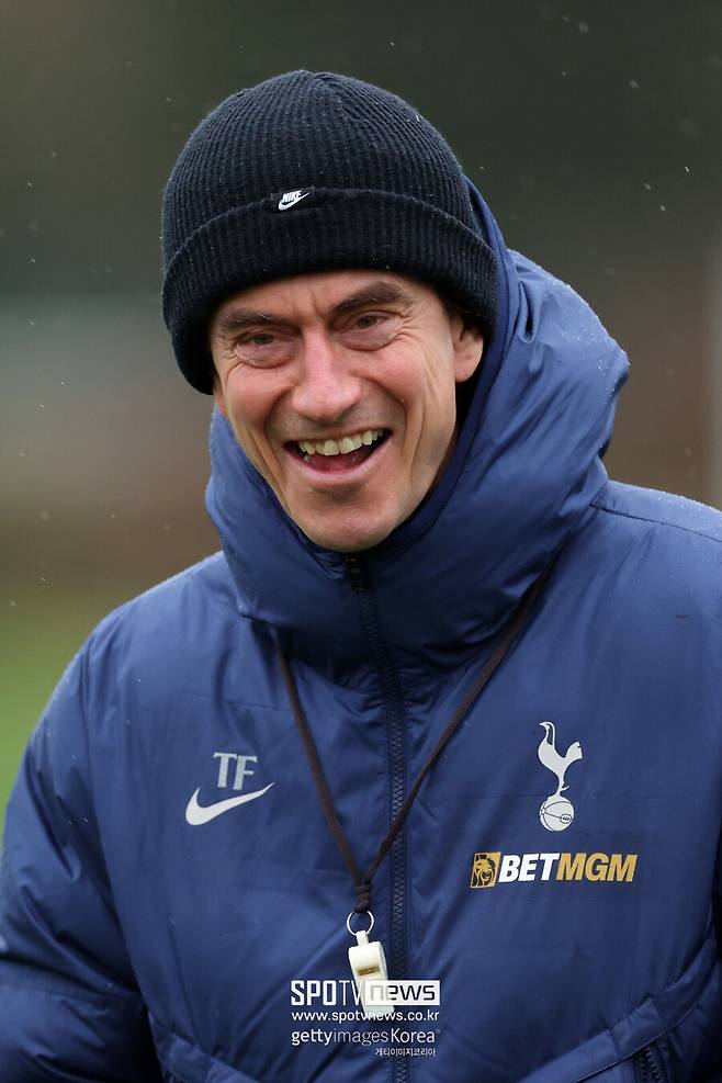 ▲ 프랭크 감독은 한때 프리미어리그에서 가장 주목받는 전술가 중 한 명이었다. 브렌트포드를 프리미어리그 승격에 성공시킨 뒤 경쟁력 있는 팀으로 만들었다. 토트넘에서는 우승을 노렸지만, 임기 1년도 안 돼 경질됐다.