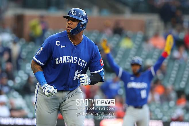 ▲ 페레스는 감독의 "정신적 휴식"에 대놓고 반감을 드러내며 온라인을 뜨겁게 달구고 있다