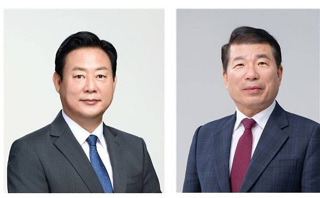 ▲민주당은 19일 최종 경선을 통해 신동화(왼쪽) 후보를 제9회 전국동시지방선거 구리시장 후보로 발표했다. 이에 따라 국민의힘 백경현 시장과 치열한 정책 경쟁을 벌이며 본격적인 선거 레이스에 들어갈 것으로 보인다. /구리=박현기 기자 jcnews8090@incheonilbo.com