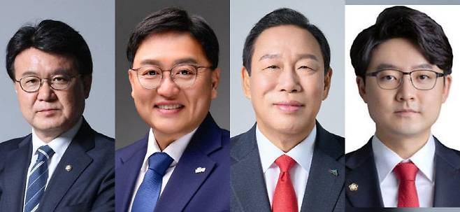 사진 완쪽부터 황운하(조국) 의원, 조상호(민주) 후보, 최민호(국힘) 후보, 하헌휘(개혁) 후보. 현재 흐름이라면, 세종시장 선거는 4자 구도로 치러질 전망이다.(사진=선관위 제공)
