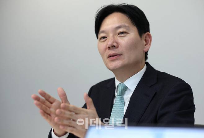[이데일리 노진환 기자] 박상용 인천지검 부부장검사가 16일 서울 중구 통일로 KG타워에서 이데일리와 인터뷰를 하고 있다.