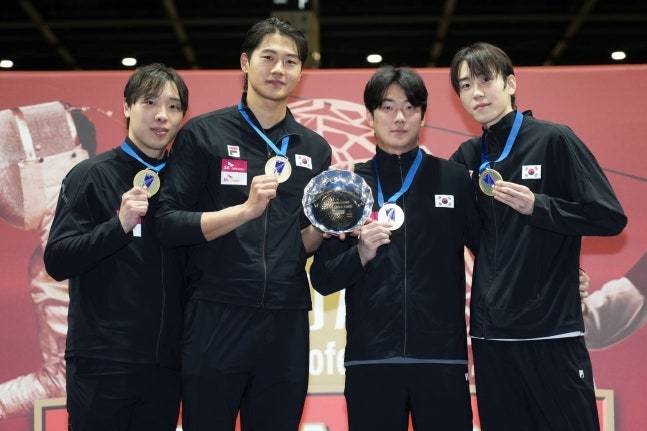 왼쪽부터 박상원, 오상욱, 임재윤, 도경동.(사진=대한펜싱협회/연합뉴스)