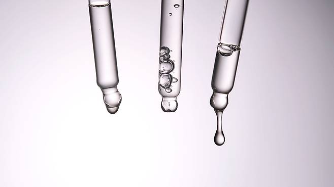 레티놀은 피부 표면, EGF는 피부 속, PDRN은 피부 컨디션 변화에 관여한다｜출처: 클립아트코리아