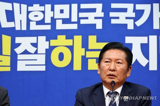 더불어민주당 정청래 대표가 20일 국회에서 긴급 기자회견을 열었다. 〈사진=연합뉴스〉