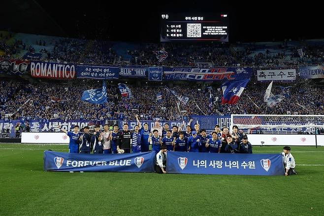 수원삼성 레전드 팀 선수단. /사진=슛포러브