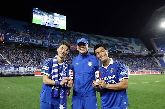 수원삼성 레전드 팀 신세계, 신영록 코치, 조원희(왼쪽부터 순서대로). /사진=슛포러브