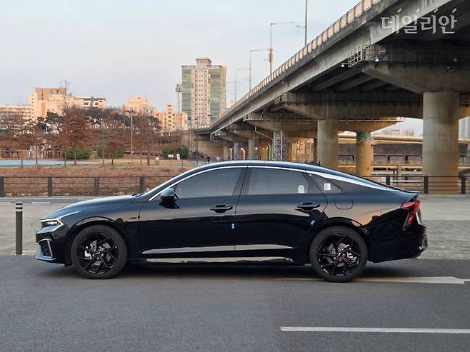 기아 2026년형 K5 하이브리드 측면. ⓒ데일리안 정진주 기자