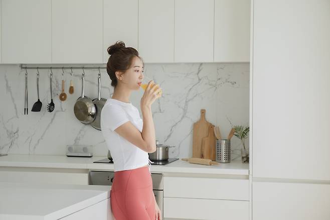 아침에 무심코 하는 습관이 건강에 부담을 줄 수 있다./사진=클립아트코리아