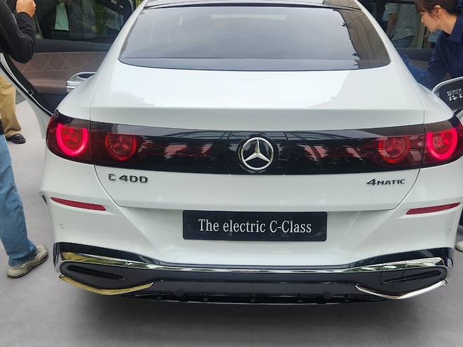 디 올 뉴 일렉트릭 C 클래스 후면. 사진=최수진 기자.