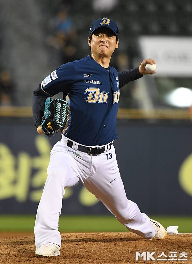 2025년 6월 18일 서울 잠실야구장에서 ‘2025 KBO리그’ NC 다이노스와 LG 트윈스의 경기가 열렸다. 5회말 NC 임정호가 역투하고 있다. 사진=천정환 기자