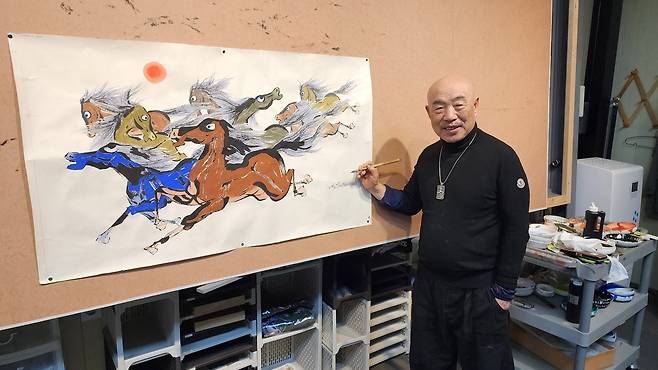 이성근 화백이  5월 13일부터 호주 시드니에서 ‘붉은 말의 해’  전시회를 개최한다.