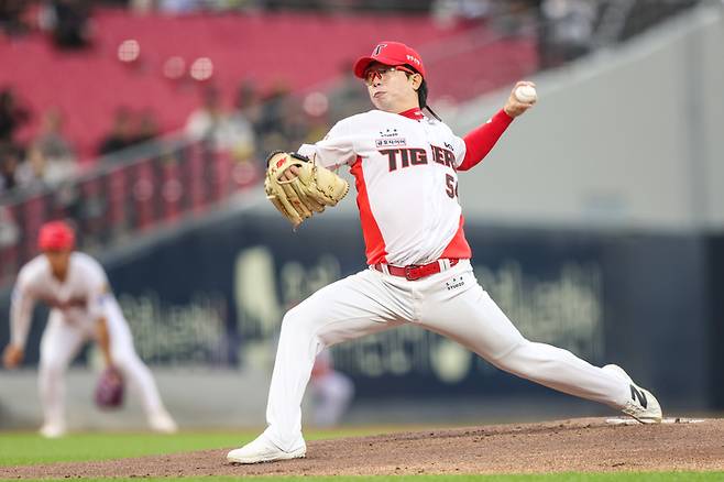 KIA 양현종이 14일 광주-기아 챔피언스 필드에서 열린 2026 KBO리그 정규시즌 키움전에 선발 등판해 역투하고 있다. 사진 | KIA 타이거즈