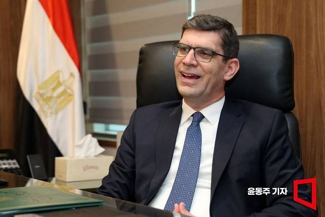 하잼 자키 주한이집트대사가 지난달 26일 아시아경제와 인터뷰를 하고 있다. 윤동주 기자