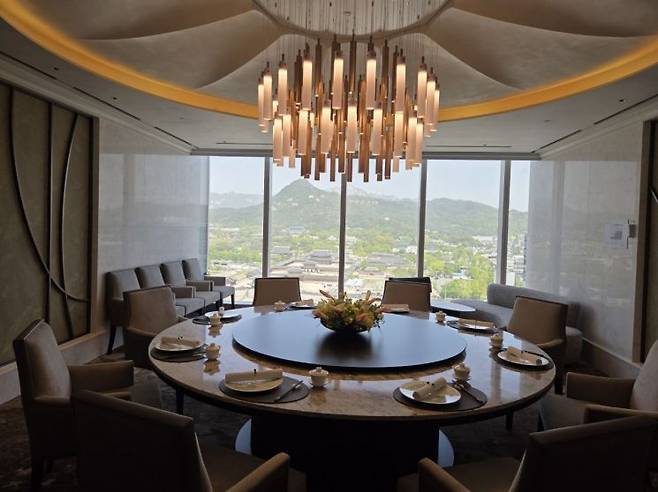 한화호텔앤드리조트 외식 전문 자회사 한화푸드테크가 24일 서울 광화문에 파인다이닝 플랫폼 '더 플라자 다이닝(THE PLAZA DINING)'을 선보인다. 정현진 기자