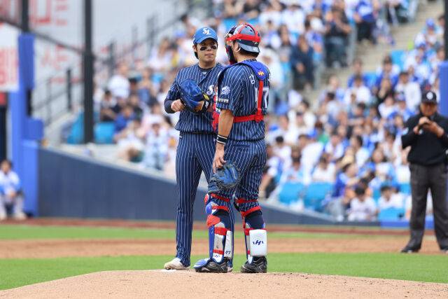 원태인과 강민호./삼성 라이온즈