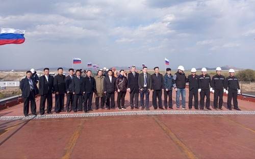 두만강에서 열린 북러 자동차 교량 연결식 [주북 러시아대사관 텔레그램 갈무리. 재판매 및 DB 금지]