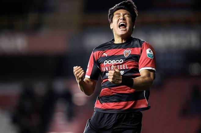 ▲ 22일 포항스틸야드에서 열린 포항-광주가 하나은행 K리그1 9라운드 전반 3분 선제골을 터뜨린 이호재가 포효하고 있다. 사진제공 포항스틸러스