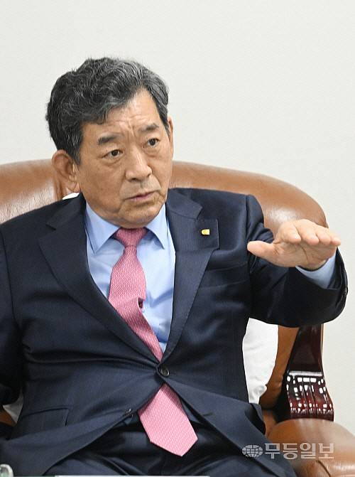 한상원 광주상공회의소 회장이 전기요금 지역별 차등제에 대해 설명하고 있다. 양광삼기자gs02@mdilbo.com