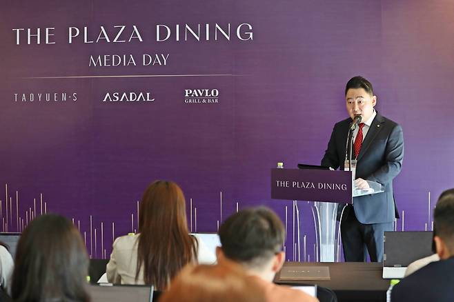 '더 플라자 다이닝' 소개를 하고 있는 조용기 한화푸드테크 대표이사(사진제공=한화푸드테크)