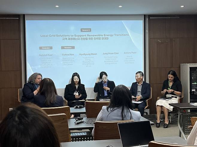 2부 토론 '지역 재생에너지 전환을 위한 전력망 현대화' (사진 이지연 기자)/뉴스펭귄