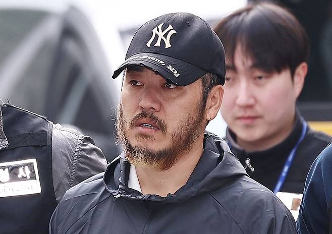 필리핀에서 국내로 압송된 '마약왕' 박왕열이 지난 3일 오전 경기 의정부지방검찰청으로 송치되고 있다. 2026.4.3 ⓒ 뉴스1 구윤성 기자 /사진=뉴스1