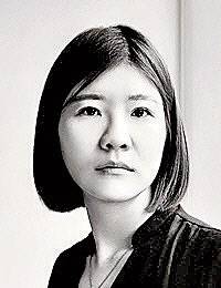 이진송 계간 ‘홀로’ 발행인