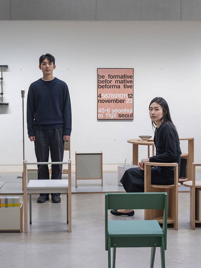 Designers Lee Ki-yong, left, and Kim Ye-jin, of the design studio ″be formative″ [BE FORMATIVE]