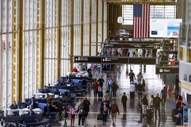 지난달 30일(현지시간) 미국 워싱턴DC의 로널드 레이건 국제공항 제2터미널 전경/AFPBBNews=뉴스1