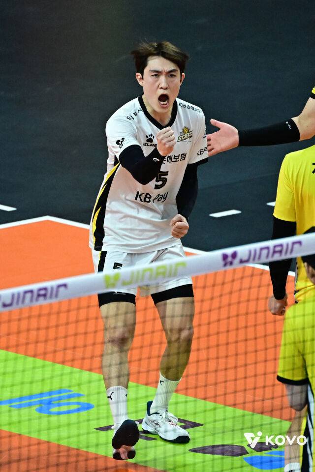 KB손해보험을 떠나 OK저축은행으로 향하는 김도훈./KOVO