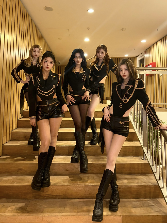 그룹 엑신.사진=비바이엔터테인먼트 제공