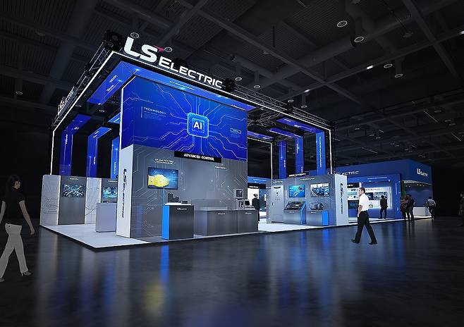 LS일렉트릭, 'AW 2026' 참가 (서울=연합뉴스) LS일렉트릭은 오는 4일부터 6일까지 서울 강남구 코엑스에서 열리는 아시아 최대 스마트팩토리·자동화 산업 전시회 '2026 스마트공장·자동화산업전(AW 2026)'에 참가한다고 3일 밝혔다. 사진은 LS일렉트릭 AW 2026 전시장 조감도. 2026.3.3 [LS일렉트릭 제공. 재판매 및 DB 금지] photo@yna.co.kr